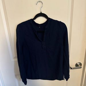 Woman’s Tommy Hilfiger 3/4 button up shirt